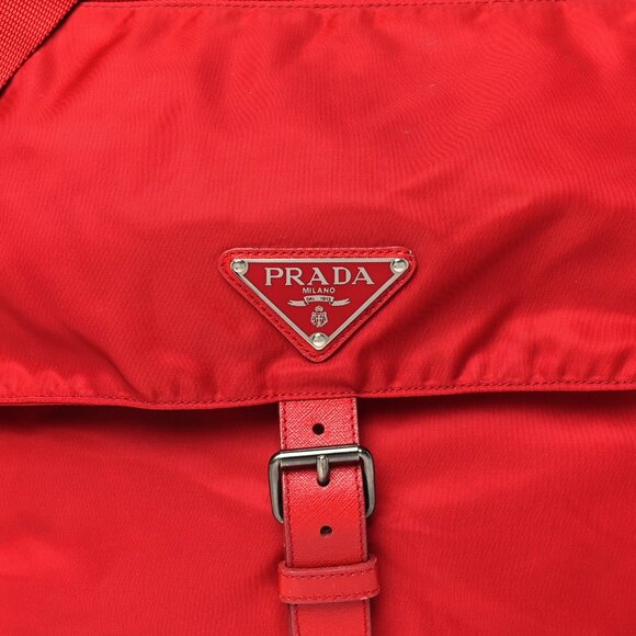 Vintage Prada Red Nylon Tessuto Buckle Messenger Bag - Picture 3 of 4
